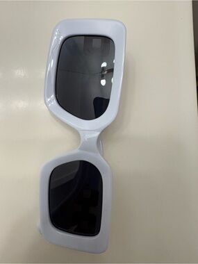 Kids White Square Frame Sunglasses - Classic UV Protection